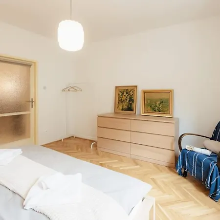 Blumental With Balcony דירה ברטיסלאבה