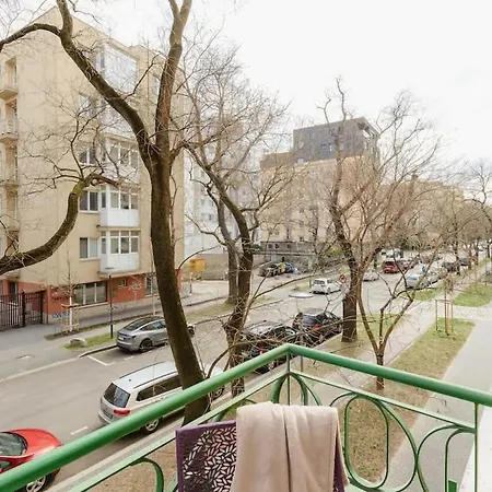 Blumental With Balcony *